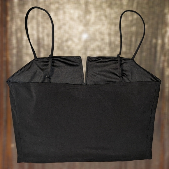🎂 3/$15 NWOT Express V-Wire Crop Tank Top, Women's Size M (Copy) - Picture 3 of 5